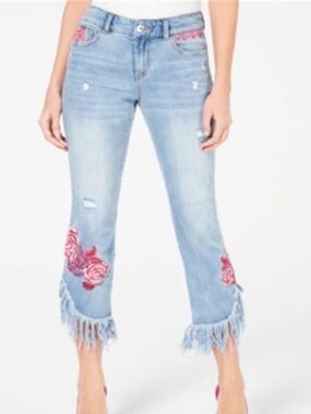 Inc Denim Size 6 Light Blue Cropped skinny Jeans with Pink Rose Embroidery